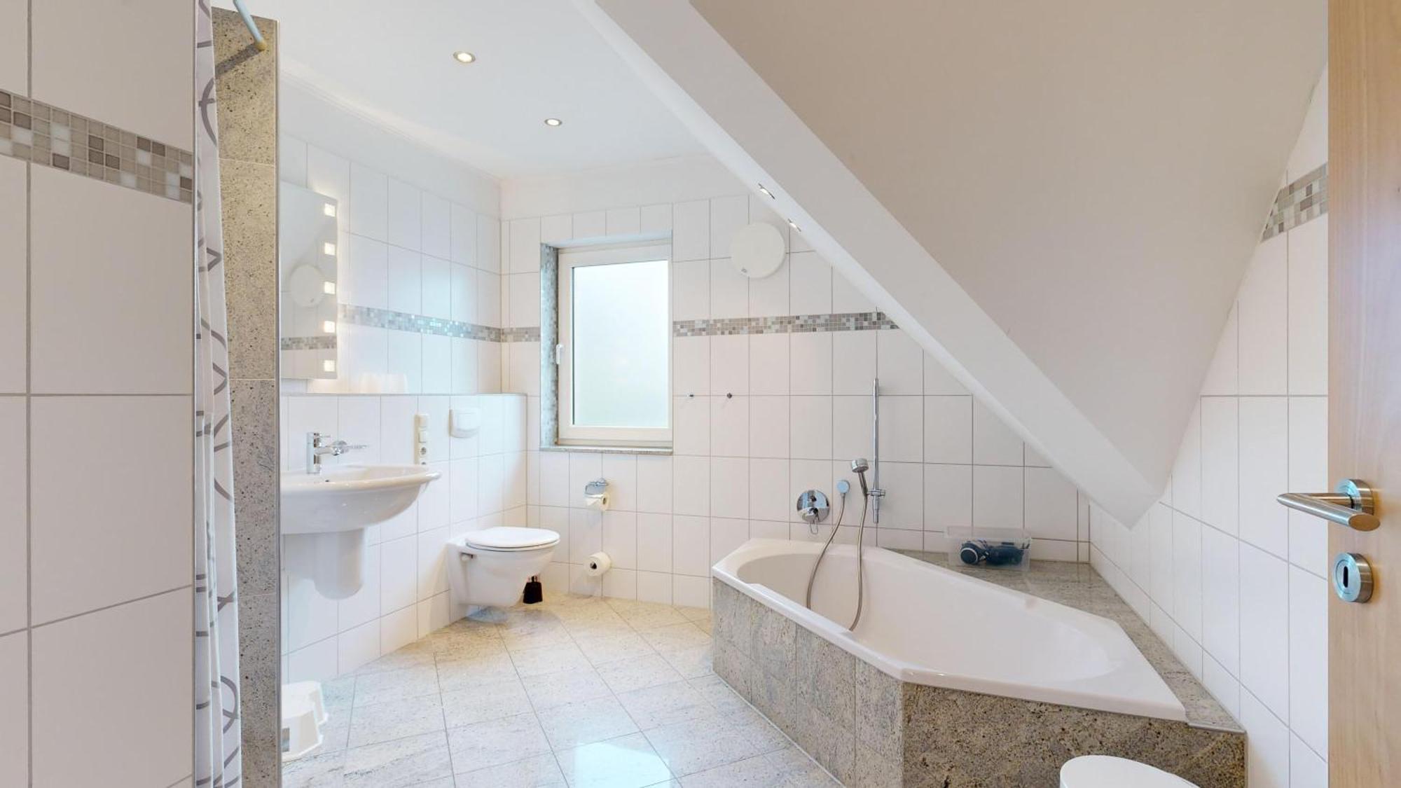 Strandnahes Ferienhaus Mit Terrasse, Strandamsel, Остзебад Бинц Екстериор снимка